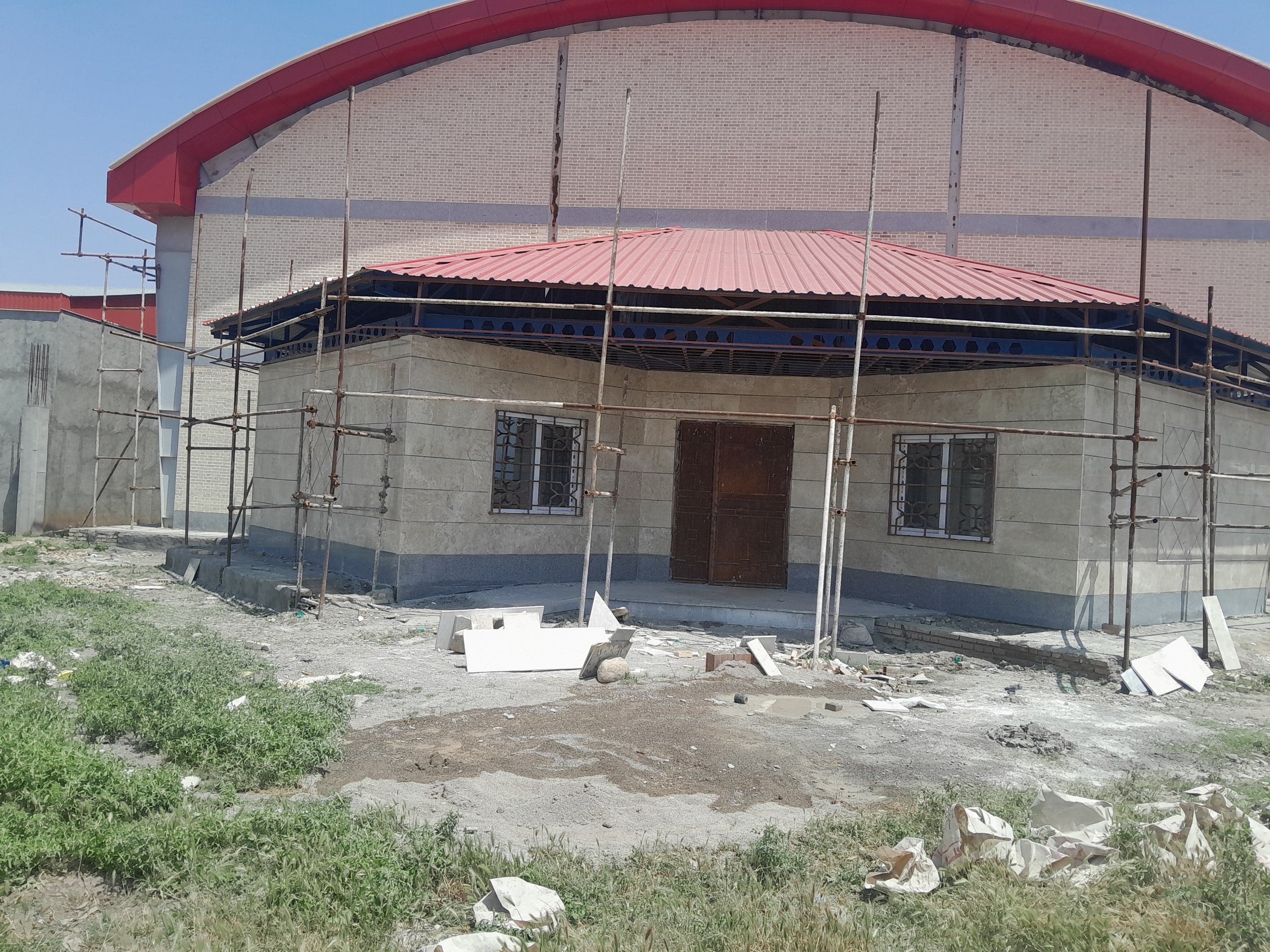 احداث سالن ورزشی ازاد تپه